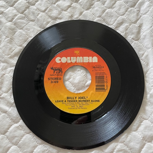 Billy Joel- Leave A Tender Moment Alone/this Night -7”- Columbia-38-04514- 1984 - Picture 4 of 5